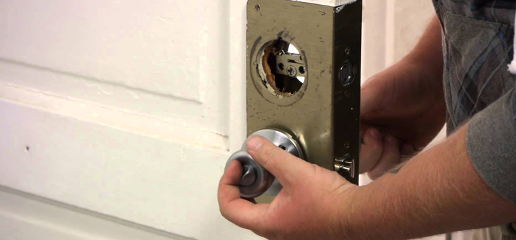 Home Lock Change in Lakeside